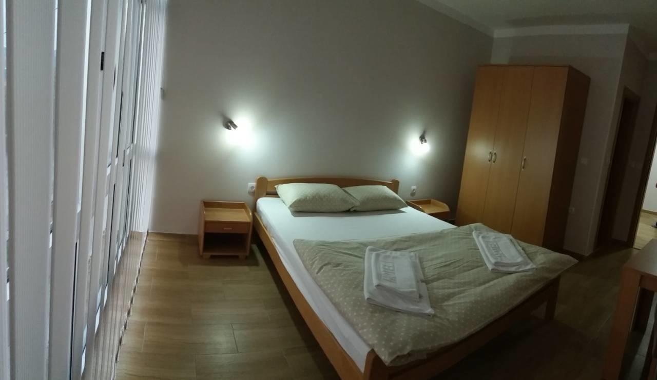 Prenociste I Restoran Ihthis Bajina Basta Exteriör bild