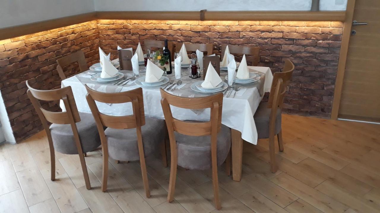 Prenociste I Restoran Ihthis Bajina Basta Exteriör bild