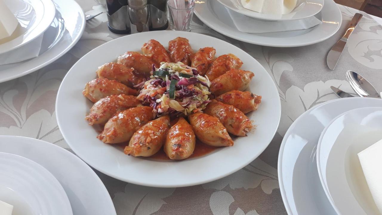 Prenociste I Restoran Ihthis Bajina Basta Exteriör bild