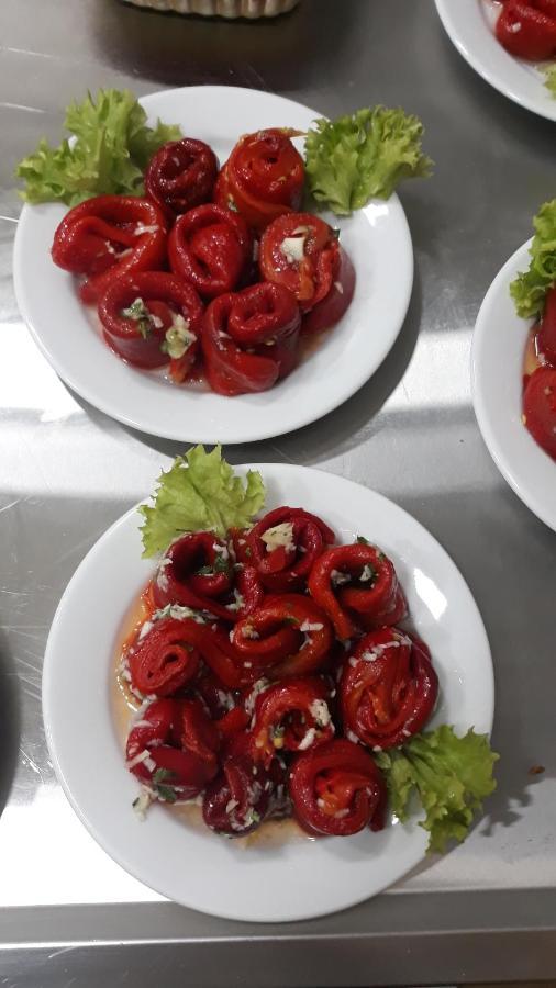 Prenociste I Restoran Ihthis Bajina Basta Exteriör bild